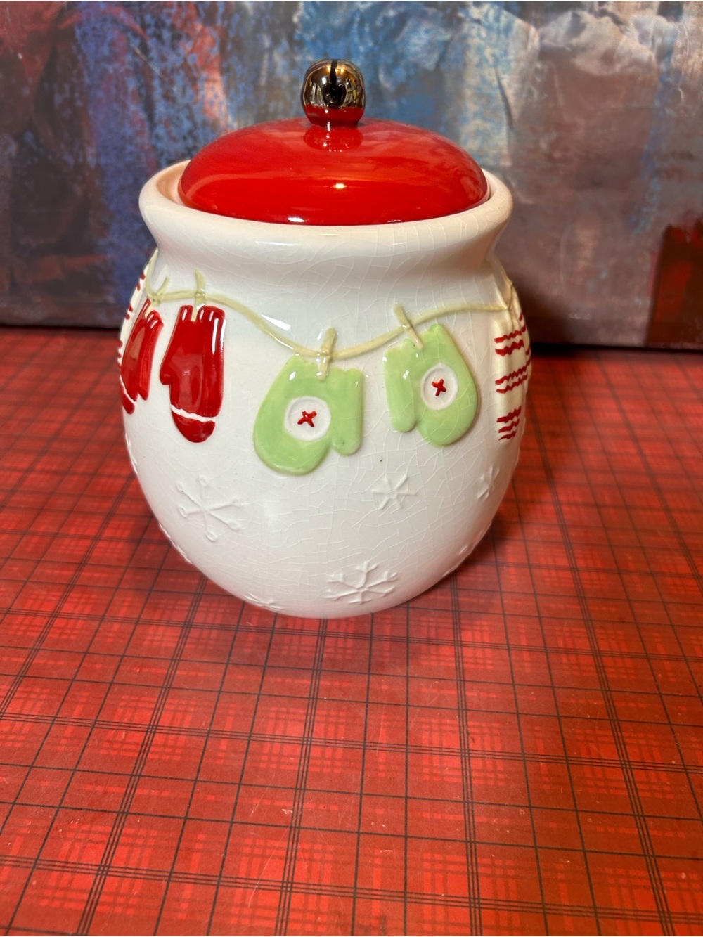 Hallmark Ceramic Cookie Jar Canister Mittens